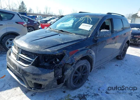 2016 Dodge Journey Sxt z USA, uszkodzony, nr VIN 3C4PDDBGXGT190360